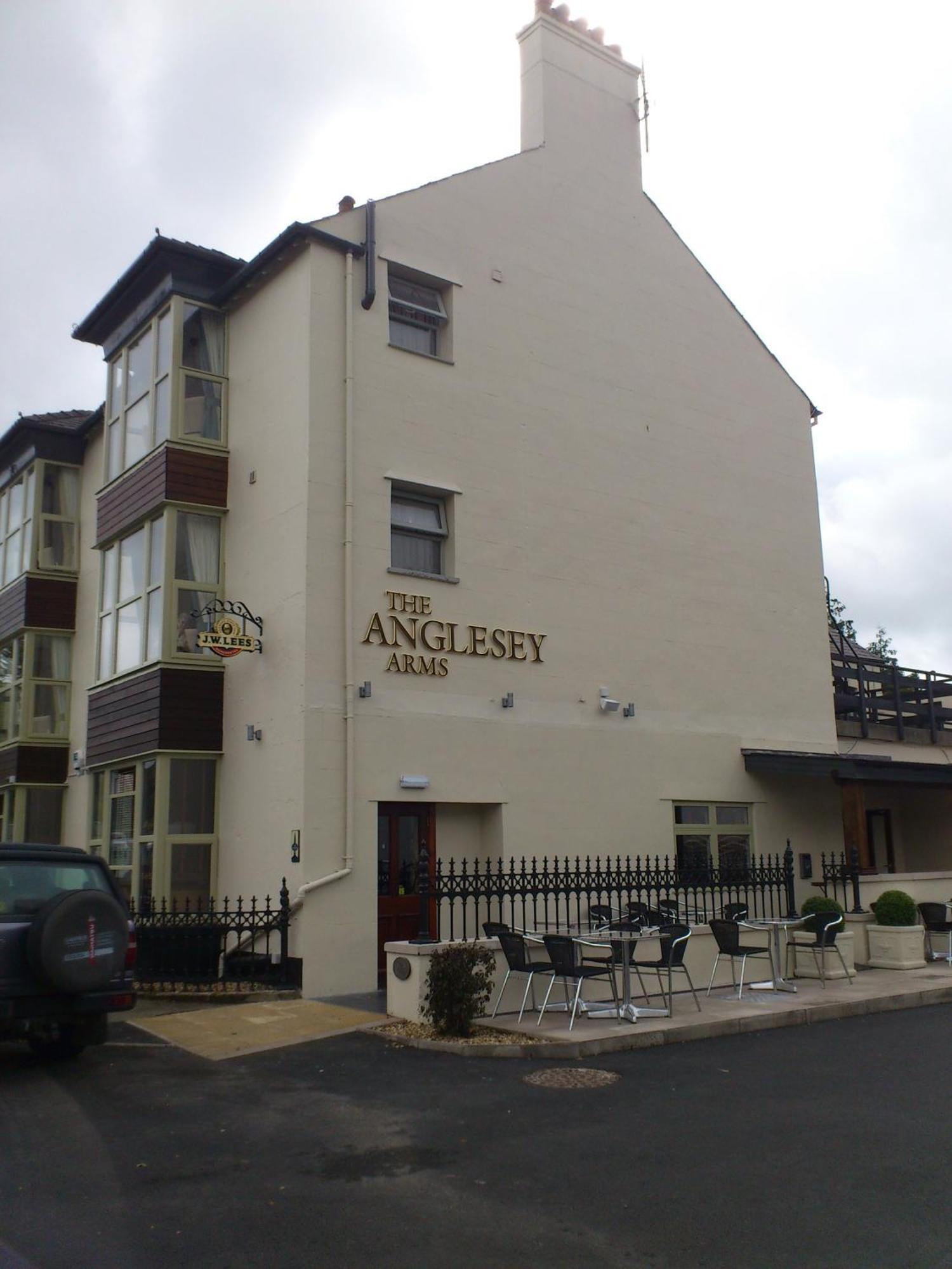 Anglesey Arms Hotel Menai Bridge Exteriör bild